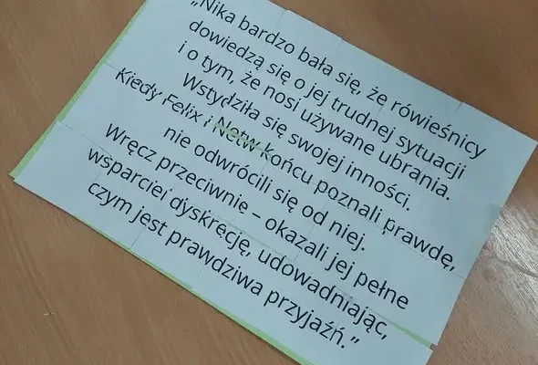 Dzień Głośnego Czytania w szkole: puzzle, współpraca i profilaktyka przemocy