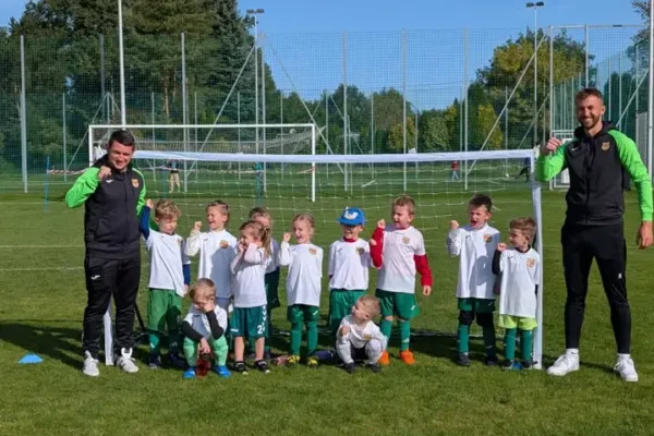 Turniej Skrzatów w Koszęcinie: młode talenty z Płomienia Przystajń na boisku