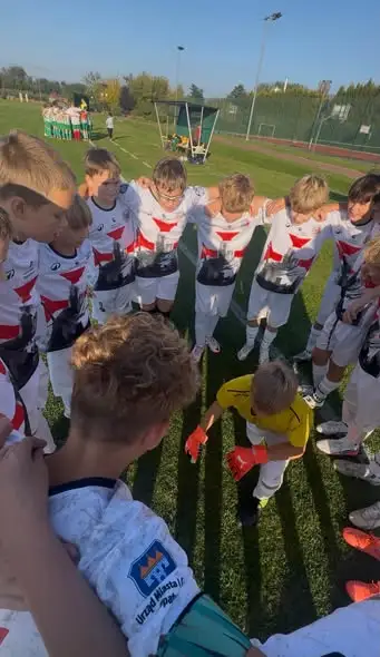 Młodzi piłkarze OKS Opatów zremisowali z LZS Samborzec 1:1