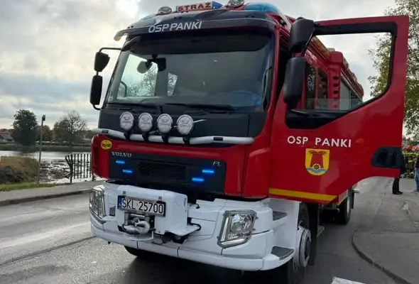 Kolizja trzech samochodów w Pankach — interwencja strażaków