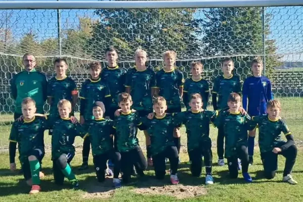Trampkarze KS Panki rozgromili Miedźno 4:1. Hat-trick Kuby Grzywińskiego