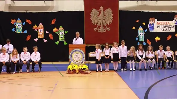 Ślubowanie pierwszoklasistów w Kłobucku – 39 uczniów dołączyło do SP nr 3