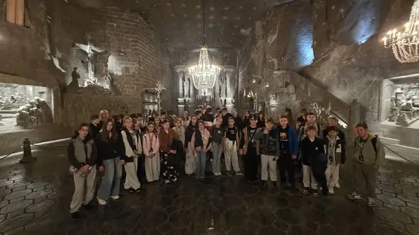 Uczniowie z Kłobucka odkrywali podziemia Wieliczki i zabytki Krakowa