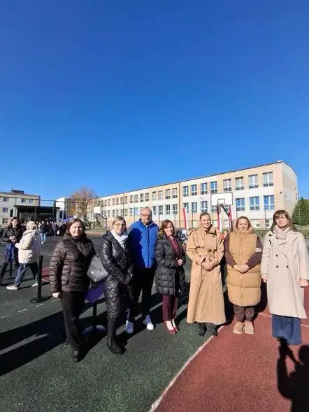 Uczniowie z gminy Miedźno na inauguracji „Edukacji z wojskiem” w Kłobucku